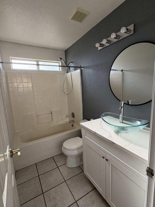 Building Photo - 8456 W Cherry Hills Dr