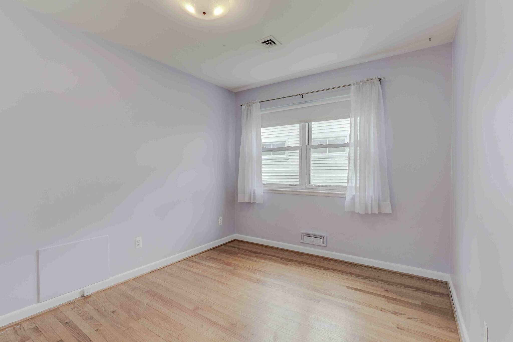 Building Photo - 3215 Brooklawn Ter