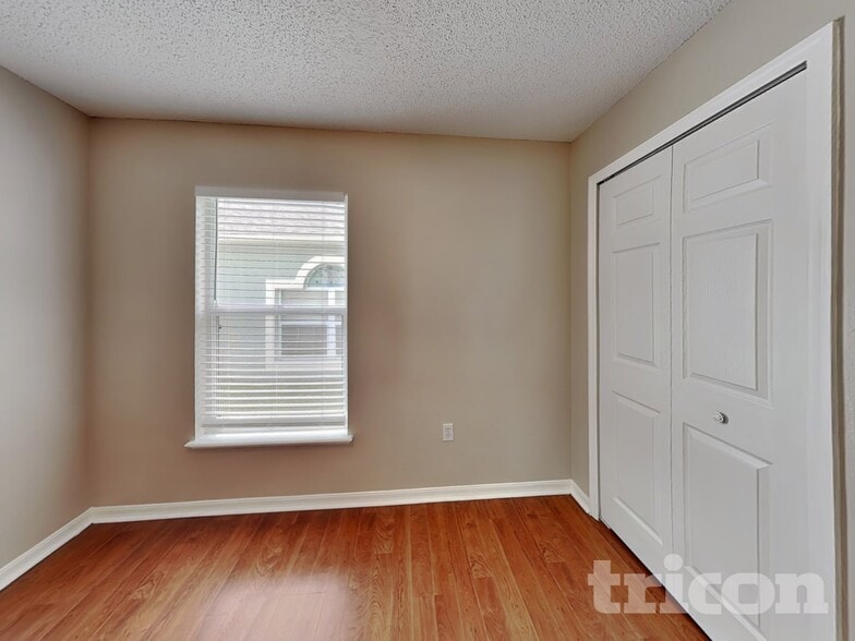 Building Photo - 30602 Birdhouse Dr