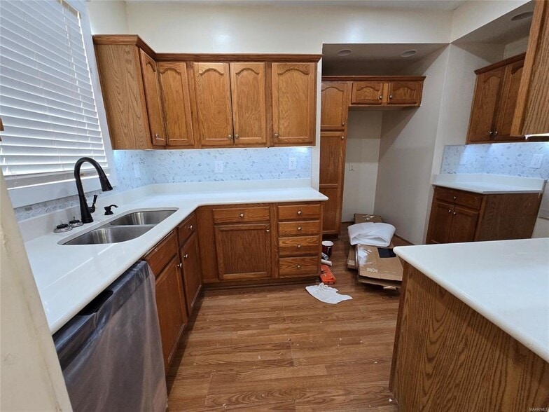 Building Photo - 2026 Bullard St