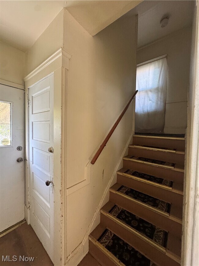 Building Photo - 3660 E 76th St