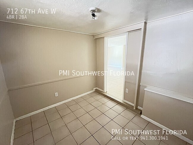 Building Photo - 712 67th Ave W