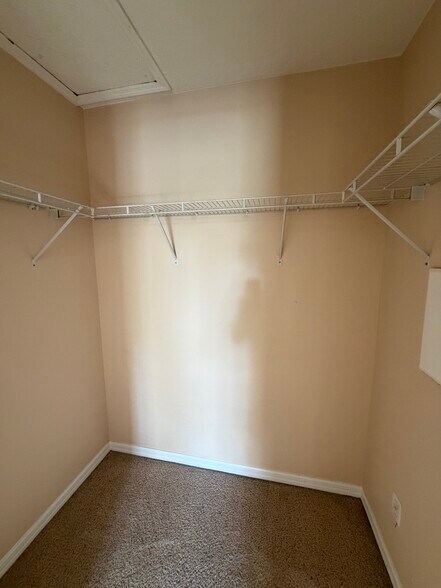 Building Photo - 3663 Caruso Pl