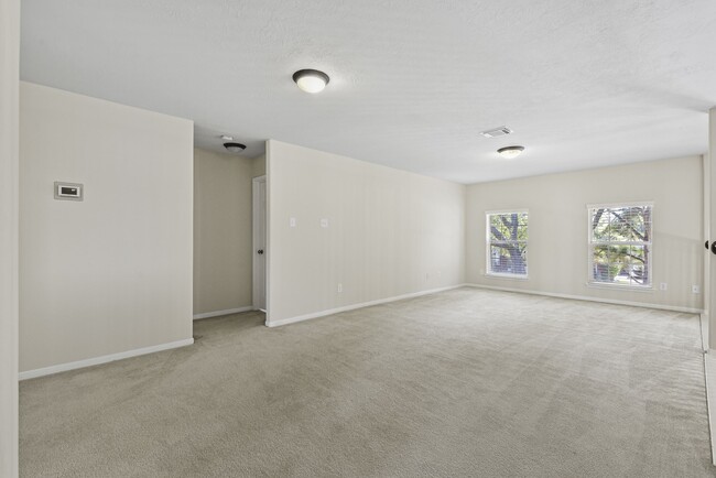 Building Photo - 2806 Shadow Canyon Ln