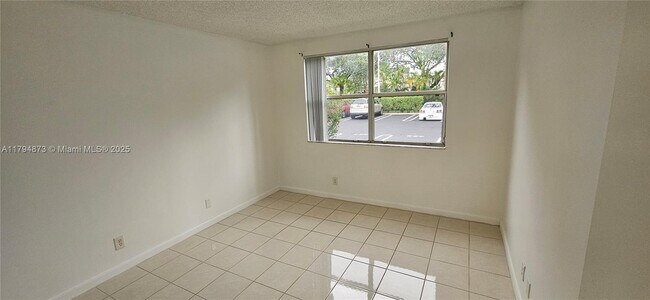 Building Photo - 9001 Wiles Rd
