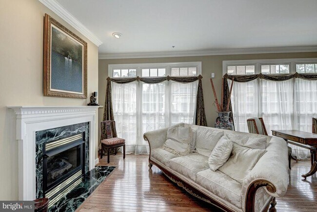 Building Photo - 1657 Colonial Hills Dr