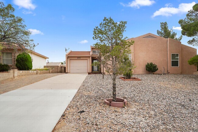 Building Photo - 270 Littler Dr SE