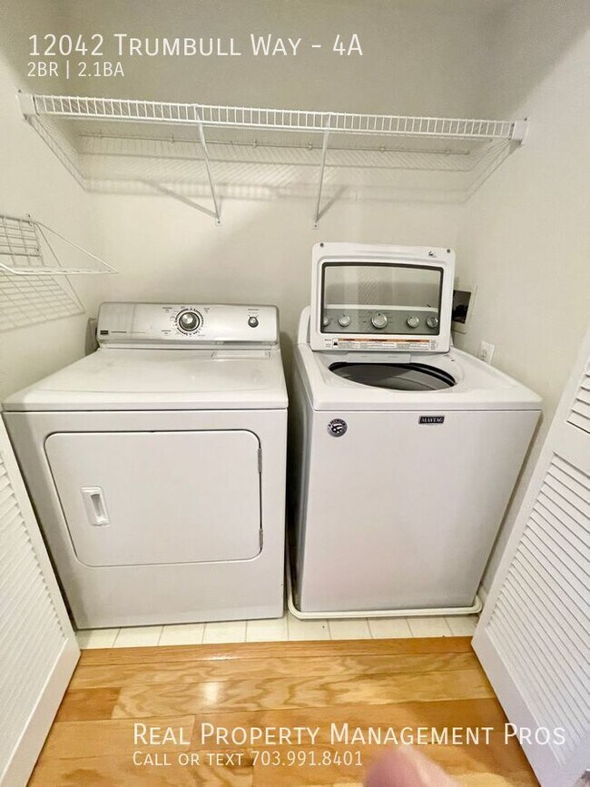 Building Photo - 12042 Trumbull Way