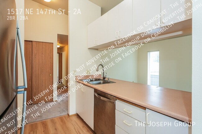 Building Photo - 1517 NE 147th St