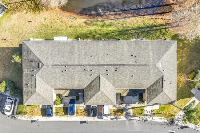 Building Photo - 8517 Edgewater Pl Blvd