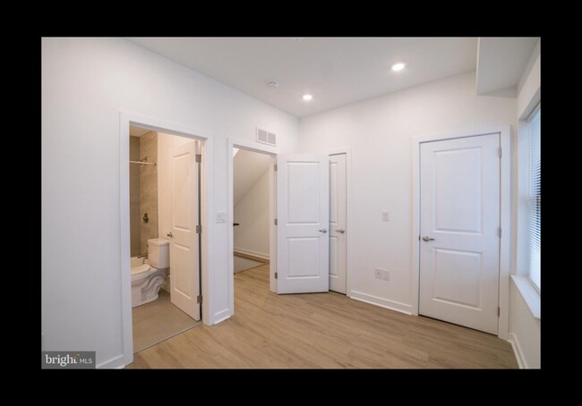 Building Photo - 1107 S 27th St