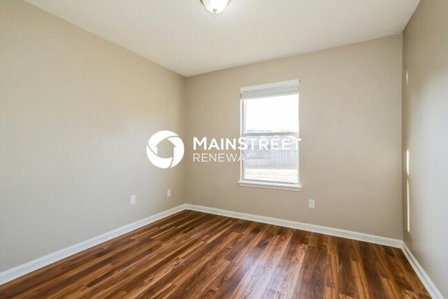 Building Photo - 4 Bedroom Pet-Friendly Home in Green Cove Springs, FL with Main Street Renewal