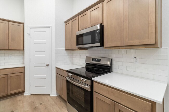 Building Photo - Brand New 3BR Home | Open Layout, Hardwood Floors & Private Yard