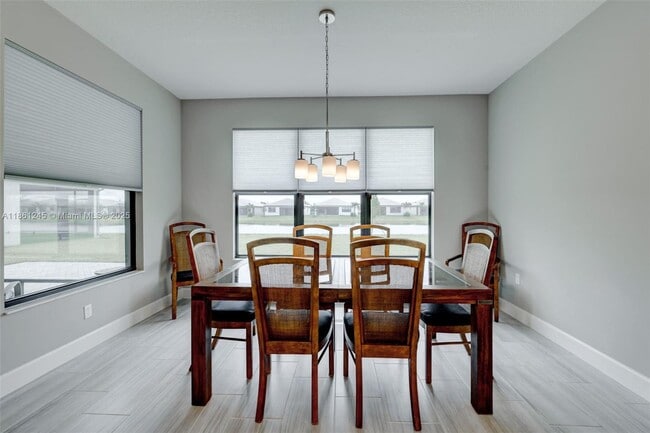 Building Photo - 11665 SW Marine Wy