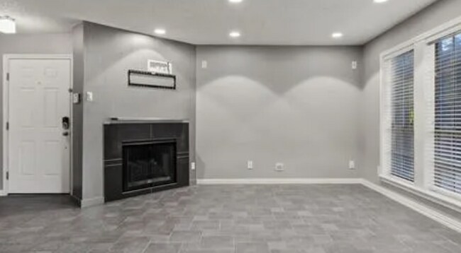 Building Photo - 4067 Beltway-22412