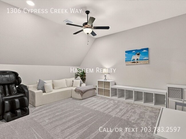 Building Photo - 1306 Cypress Creek Way