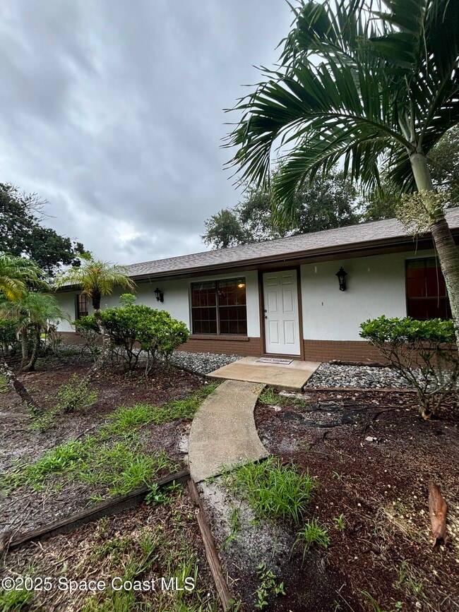 Primary Photo - 1201 NE Tropicana Rd