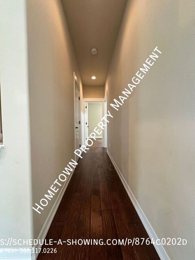 Building Photo - 7301 Ashdown Ln SE