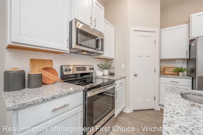 Building Photo - 3 br, 2 bath House - 3419 W 45th ST S