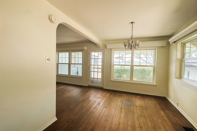 Building Photo - 126 Ribbon Pkwy