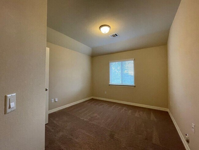 Building Photo - 6505 Alleyton Dr