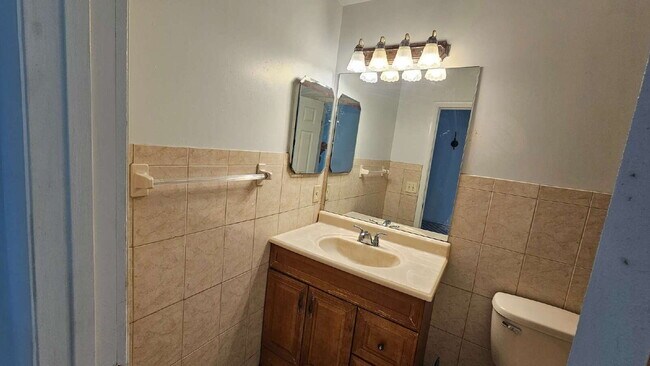 Building Photo - 3 Bedroom Pool Home in North Port - Rent I...
