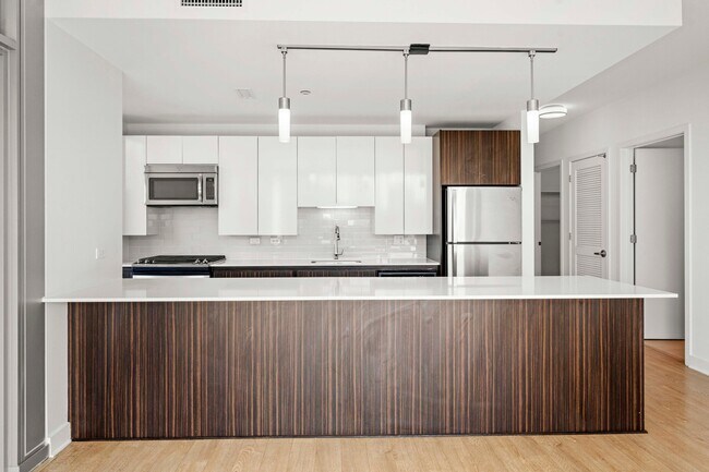Building Photo - 179 N Garland Ct