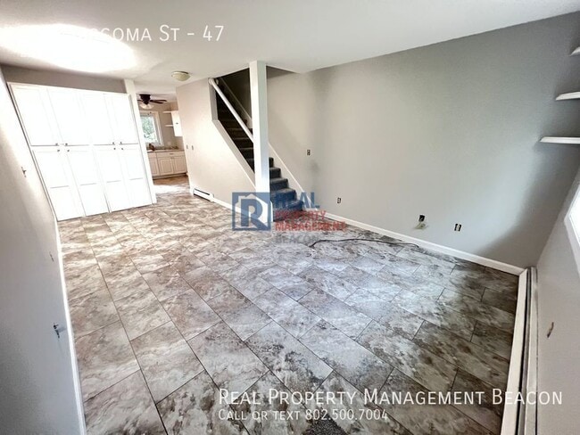 Building Photo - 220 Mascoma St