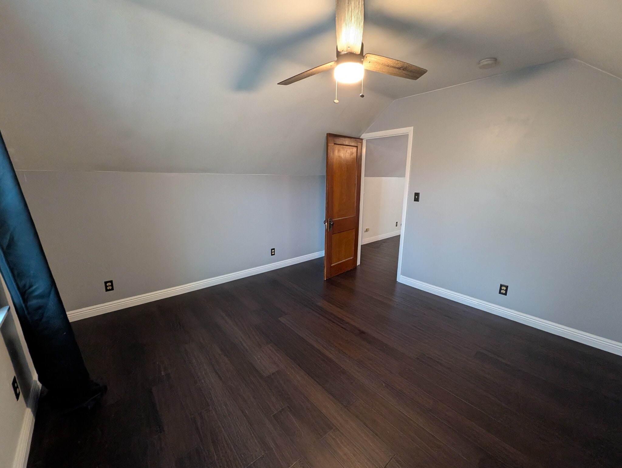 Bedroom - 2340 N Bremen St