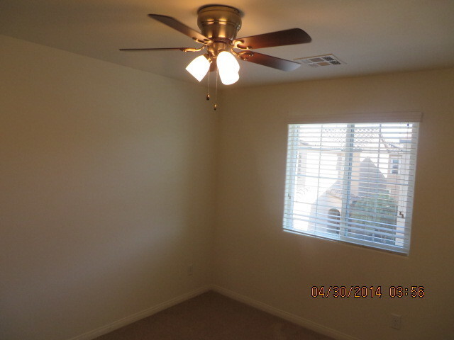 Building Photo - 3 Bedroom, 2.5 Bath Two Story Home Located...