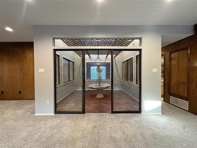 Building Photo - 3109 Shenandoah Dr