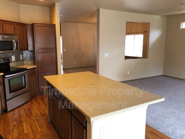 Building Photo - 4862 Preachers Hollow Trail