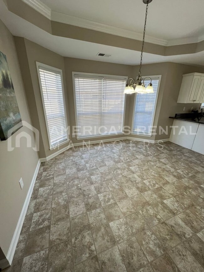 Building Photo - 141 Flagstone Ln