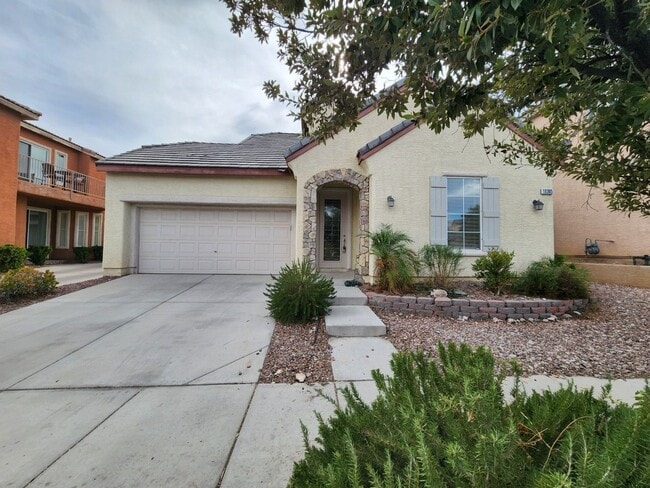 Primary Photo - Charming 3 bedroom home with great curb ap...