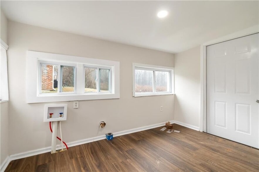 Building Photo - 2141 Fairburn Rd SW