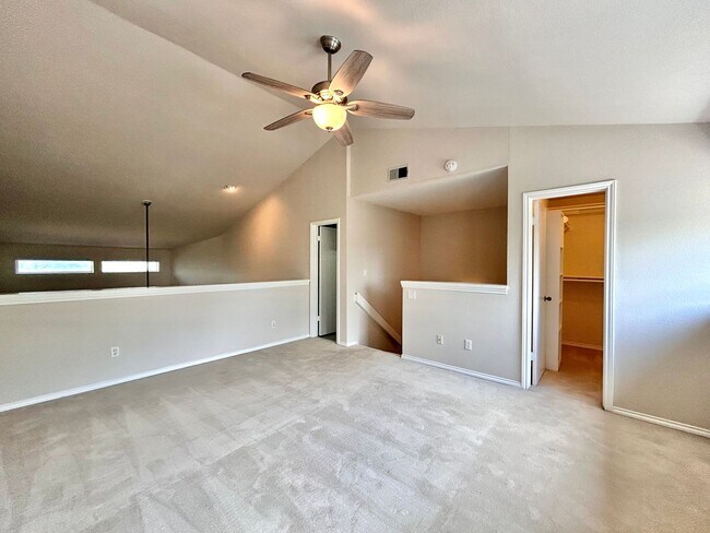 Building Photo - Stylish 2/BR 2/BA Home with Covered Balcon...