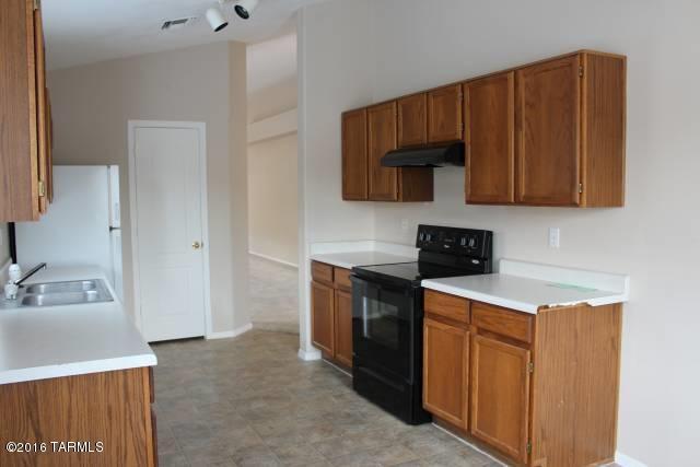 Building Photo - 7254 W Maple Ridge Dr