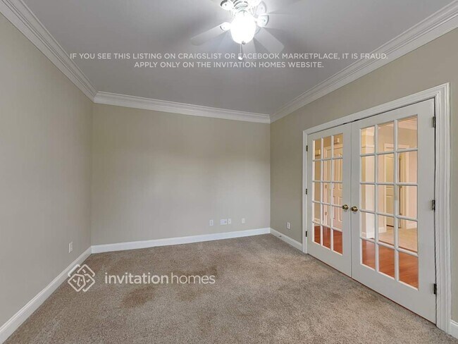 Building Photo - 6800 Charter Hills Rd