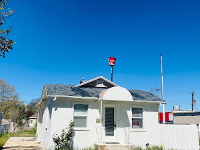 Building Photo - 171 N 800 W