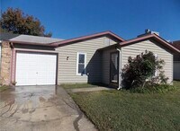 Building Photo - 3824 Shooting Star Dr