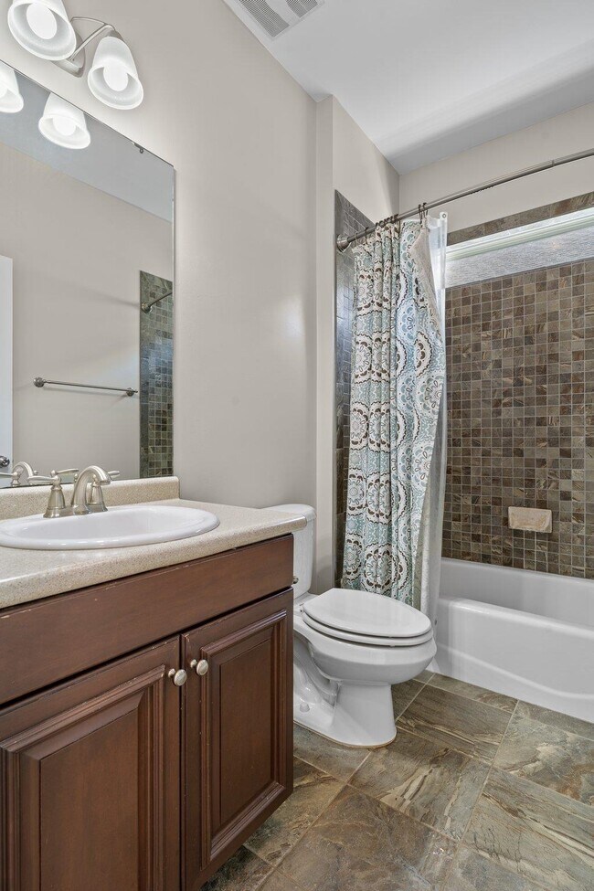 Building Photo - 2796 Palafox Ln