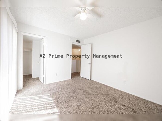 Building Photo - 2802 N 43rd Ave