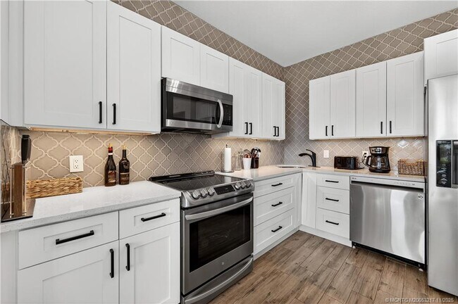 Building Photo - 13438 Harbour Ridge Blvd