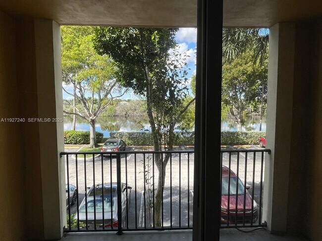 Building Photo - 2351 W Preserve Way