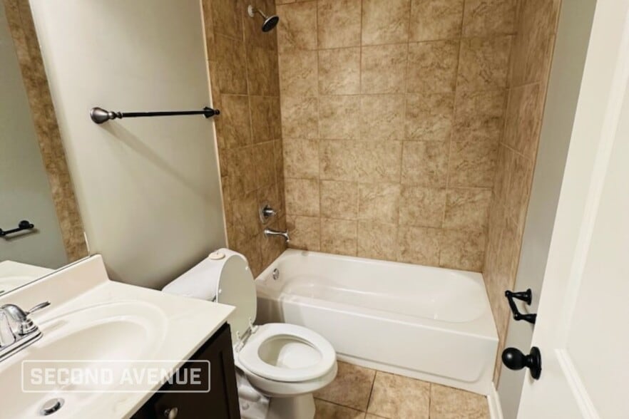 Building Photo - 8948 Smith Ranch Dr
