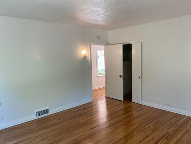 Building Photo - COMING SOON!  Beautiful 3 bedroom 2 bathro...