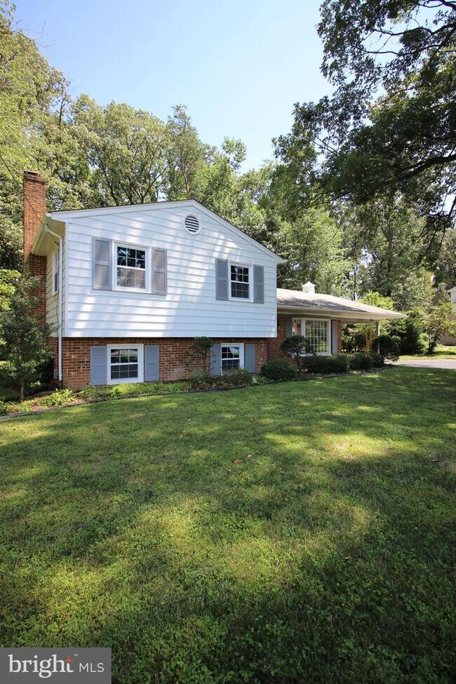 2391 Cedar Ln 2391 Cedar Ln Vienna VA 22180 Apartment Finder