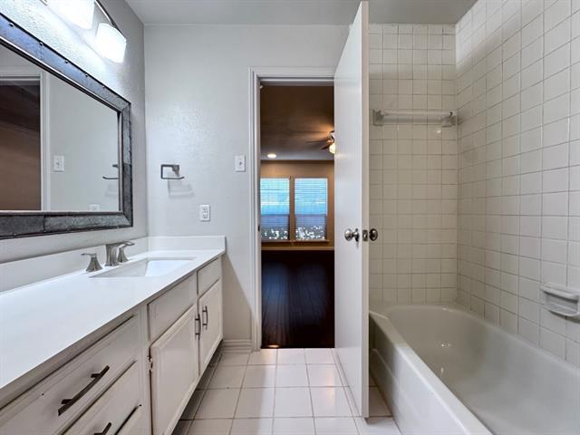 Building Photo - 15151 Berry Trail