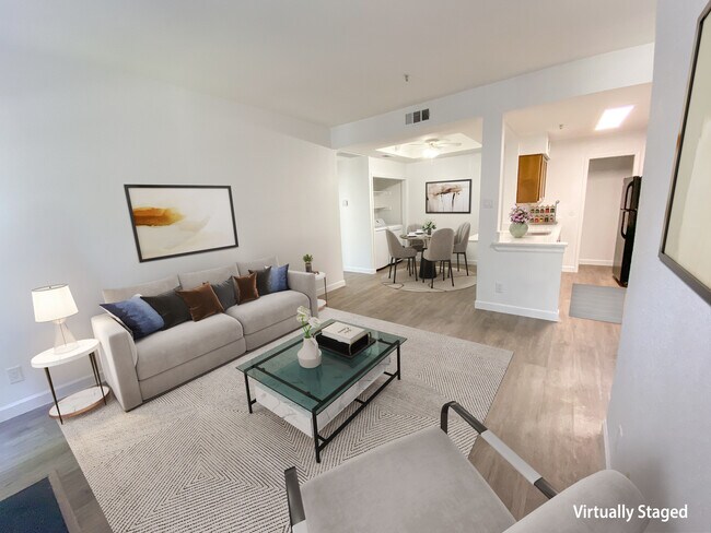 Building Photo - Eastridge Lane Apartments