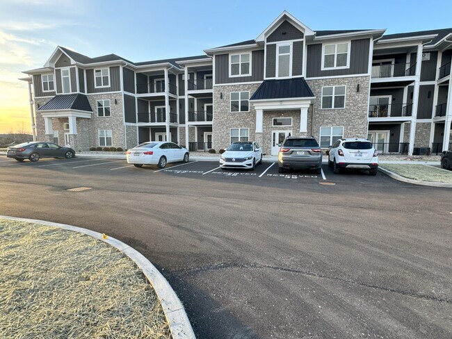 Building Photo - 5821 Elevated Wy